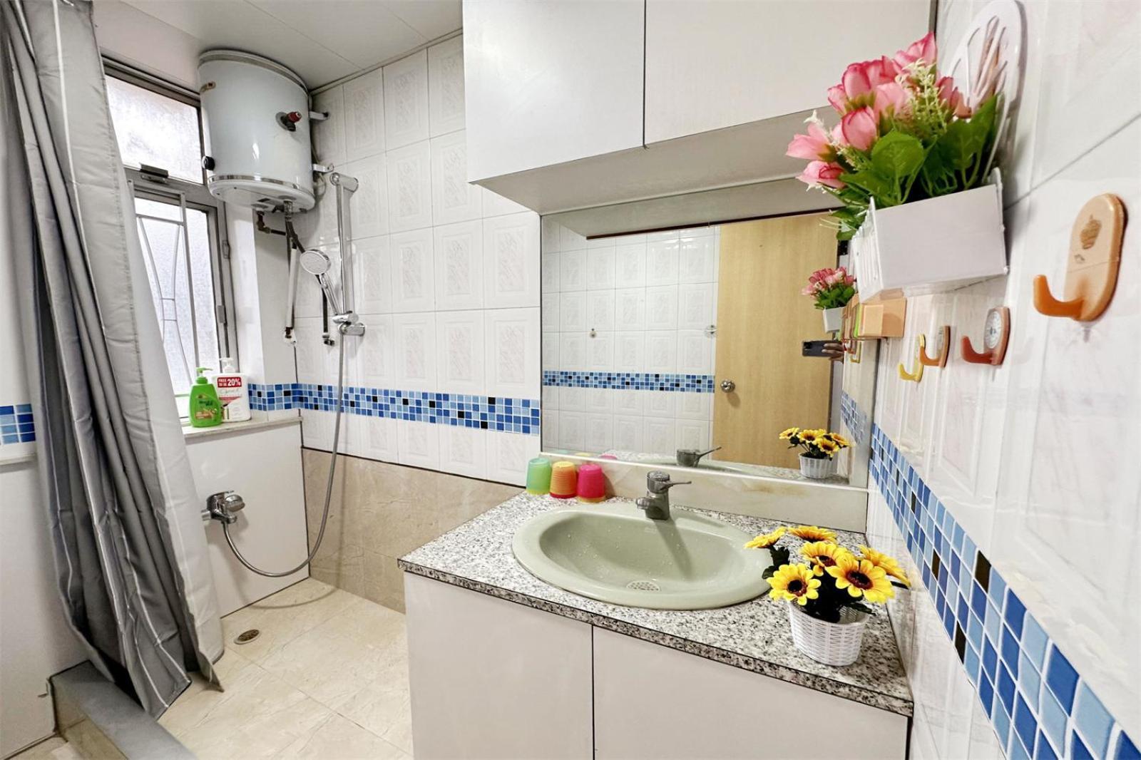 Fantastic Queen Beds, 4Rms Beside Mtr Grand 14Ppls 2 Bathrm Гонконг Екстер'єр фото
